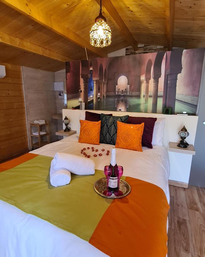 Hotel Mahalo Glamping Fuengirola Exteriér fotografie